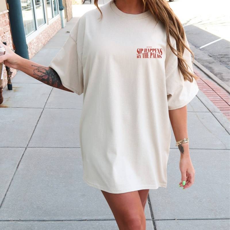 Sip Happens By The Palms Retro Coffee Mug Shirt Lover Palm T-Shirt Funny Quote Student Gift 90 Graphic Tshirt Back Print Y2K Vacation von CincerelyYoursShop