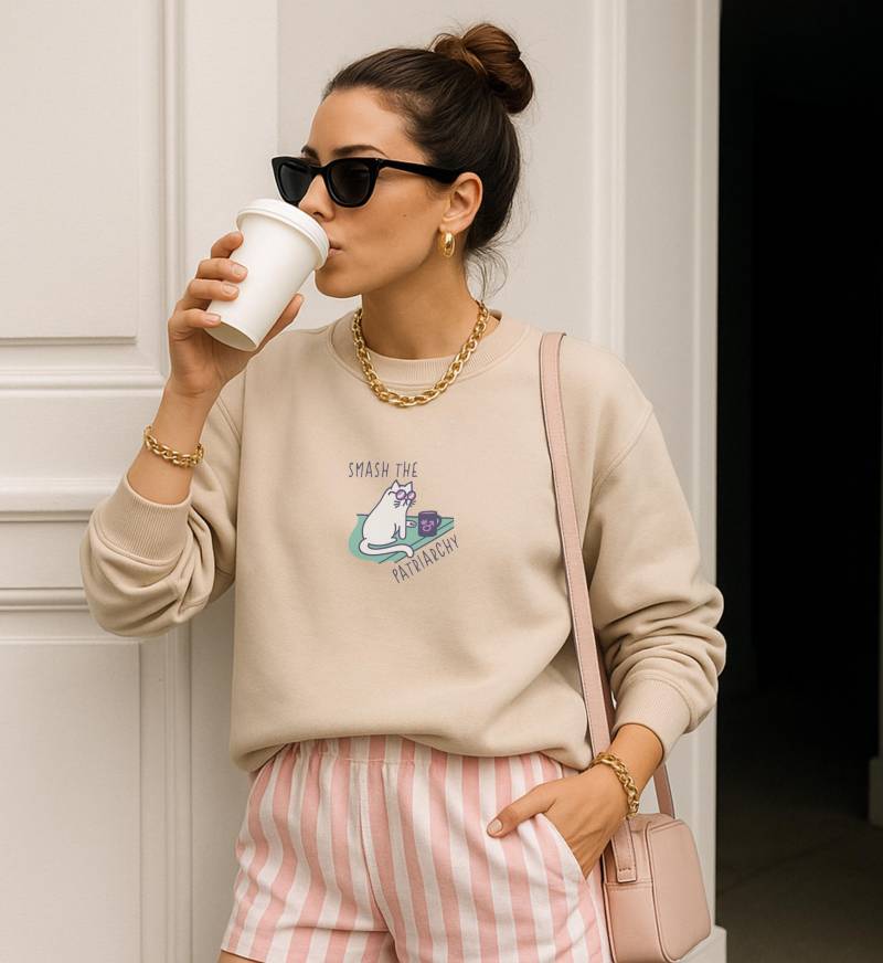 Smash The Patriarchy Cat Meme Sweatshirt Feminist Gift Women Funny Political Jumper Empowerment Lover Sweater Y2K Apparel 90S von CincerelyYoursShop