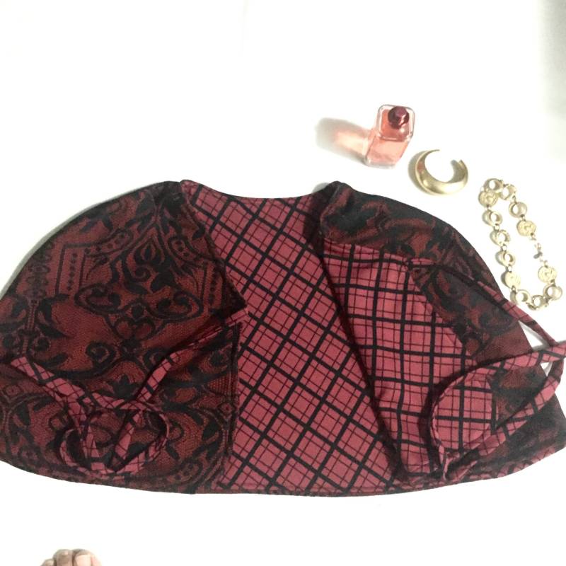 Reversible Lace Capelet - Weinrot & Schwarz Formelle Verpackung von CindyMaryCollections