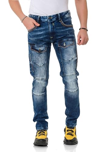 Cipo & Baxx Herren Jeans Hose Regular Fit Bikerhose Nieten Taschen Denim Freizeithose CD810 Blau W34 L34 von Cipo & Baxx