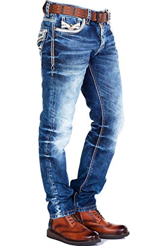 Cipo & Baxx Herren Jeans Hose Straight Fit Denim Five Pocket Jeans Kontrastnähten Blau W33 L32 von Cipo & Baxx