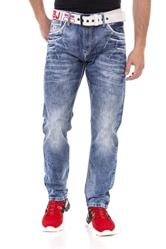 Cipo & Baxx Herren Straight Fit Jeanshose Nahtdetails Denim Pants Regular CD723 Blau W32 L32 Cipo & Baxx Herren Straight Fit Jeanshose Nahtdetails Denim Pants Regular CD723 Blau W32 L32 von Cipo & Baxx