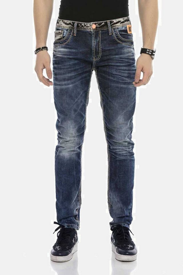 Cipo & Baxx Regular-fit-Jeans DENIM bequeme Jeans mit breiten Ziernähten, CD593 von Cipo & Baxx