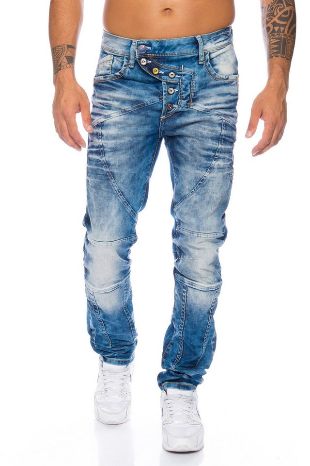 Cipo & Baxx Regular-fit-Jeans Herren Jeans mit aufwendigen Nahtstrukturen und Knopfleiste Bunte Verschlussknöpfe für dezenten Hingucker von Cipo & Baxx