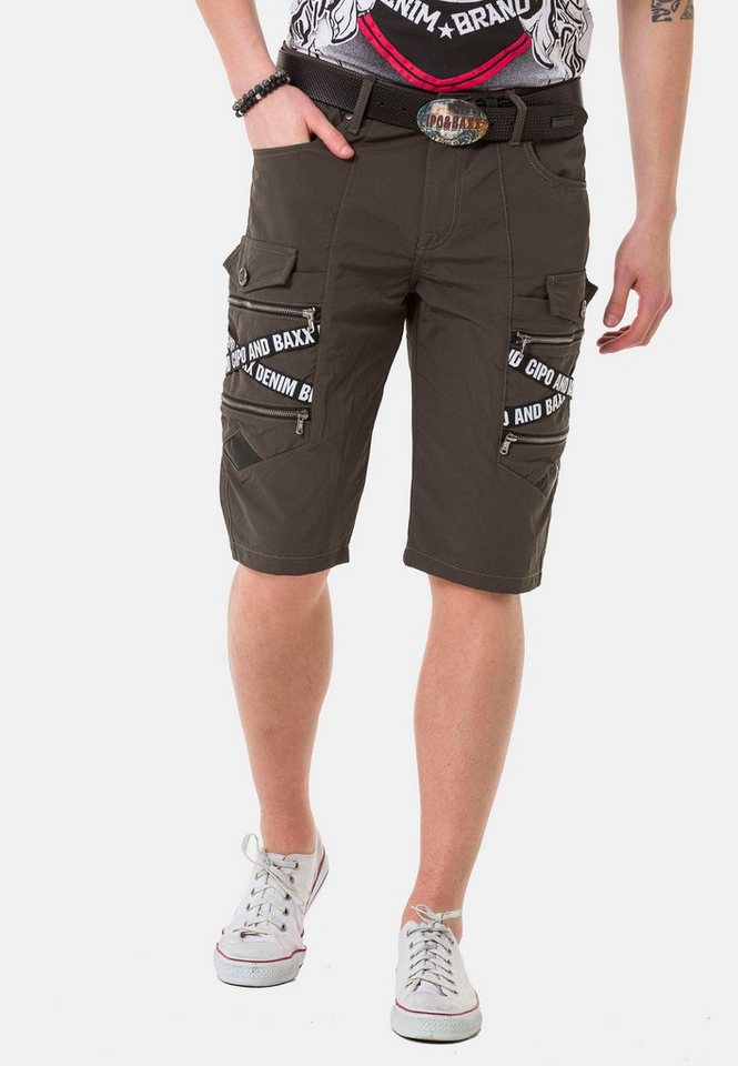 Cipo & Baxx Shorts mit trendigen Cargotaschen von Cipo & Baxx