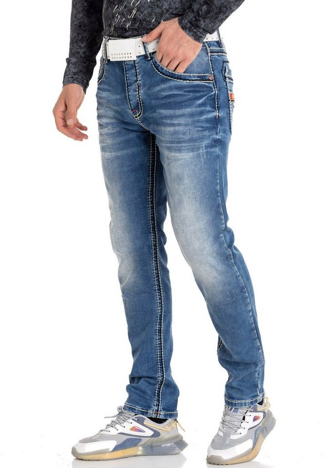 Cipo & Baxx Slim-fit-Jeans mit auffälligen Kontrastnähten von Cipo & Baxx