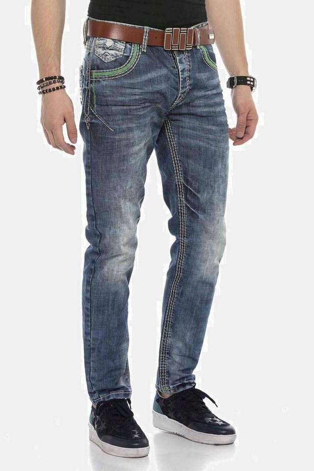 Cipo & Baxx Straight-Jeans DENIM bequeme Jeans mit auffälligen Ziernähten, CD597 von Cipo & Baxx