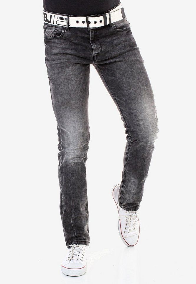 Cipo & Baxx Straight-Jeans im klassischen 5-Pocket-Stil von Cipo & Baxx