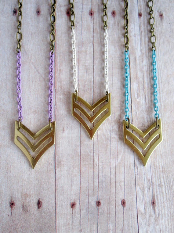 Chevron Halskette Militär Schmuck Lila Blau Weiss Chevron Halskette Militär Schmuck Lila Blau Weiss von CircaAD