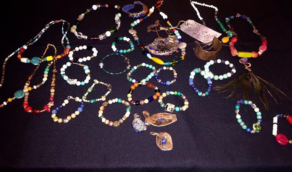 Benutzerdefinierte Hand Perlen Mit Kupfer Und Stein Schmuck Benutzerdefinierte Hand Perlen Mit Kupfer Und Stein Schmuck von CircaByDesign