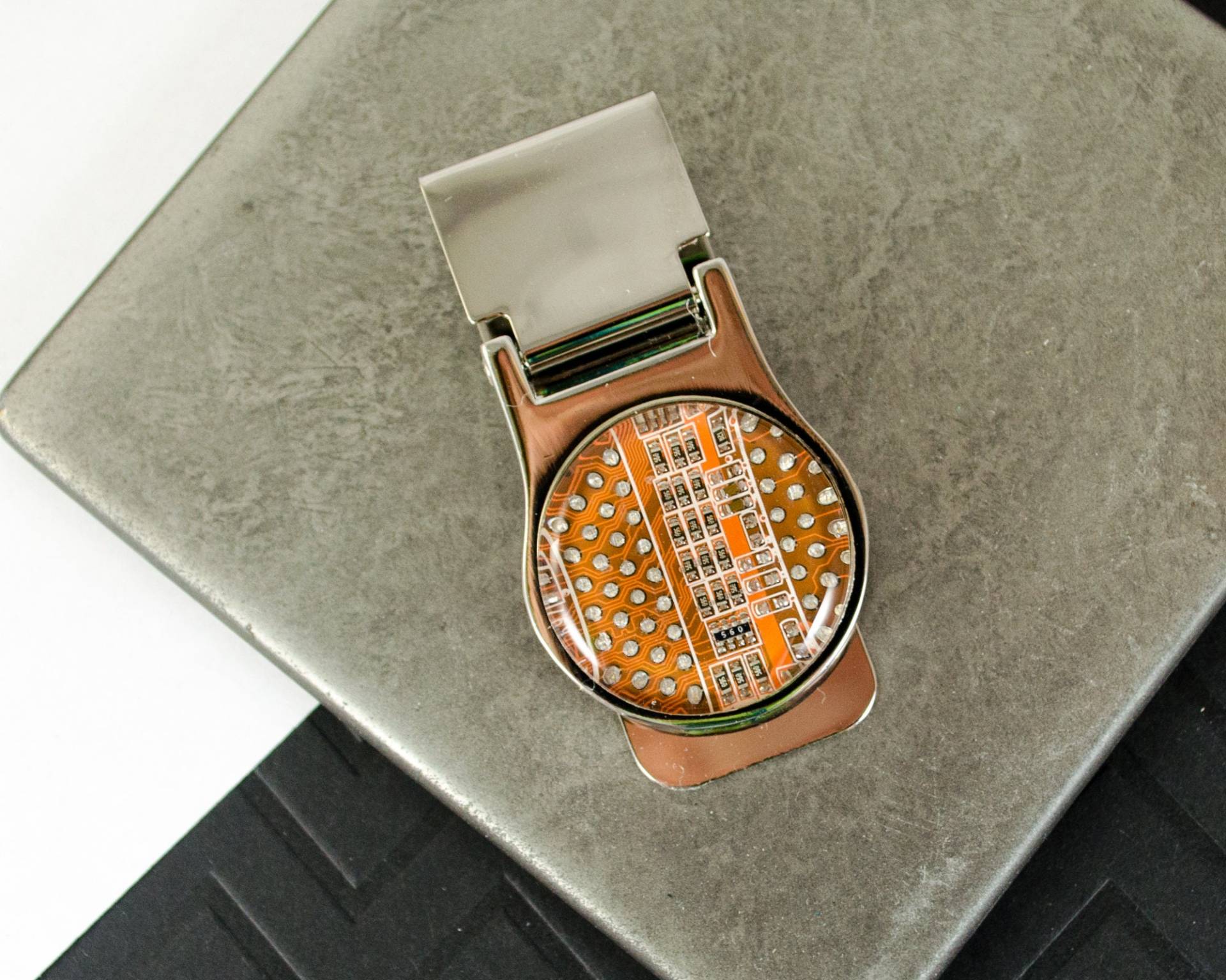 Orangefarbene Platine Geldklammer, Computer Engineer Geburtstagsgeschenk, Software Und Computerprogrammierer Brieftasche, Recycelte Motherboards von CircuitBreakerLabs