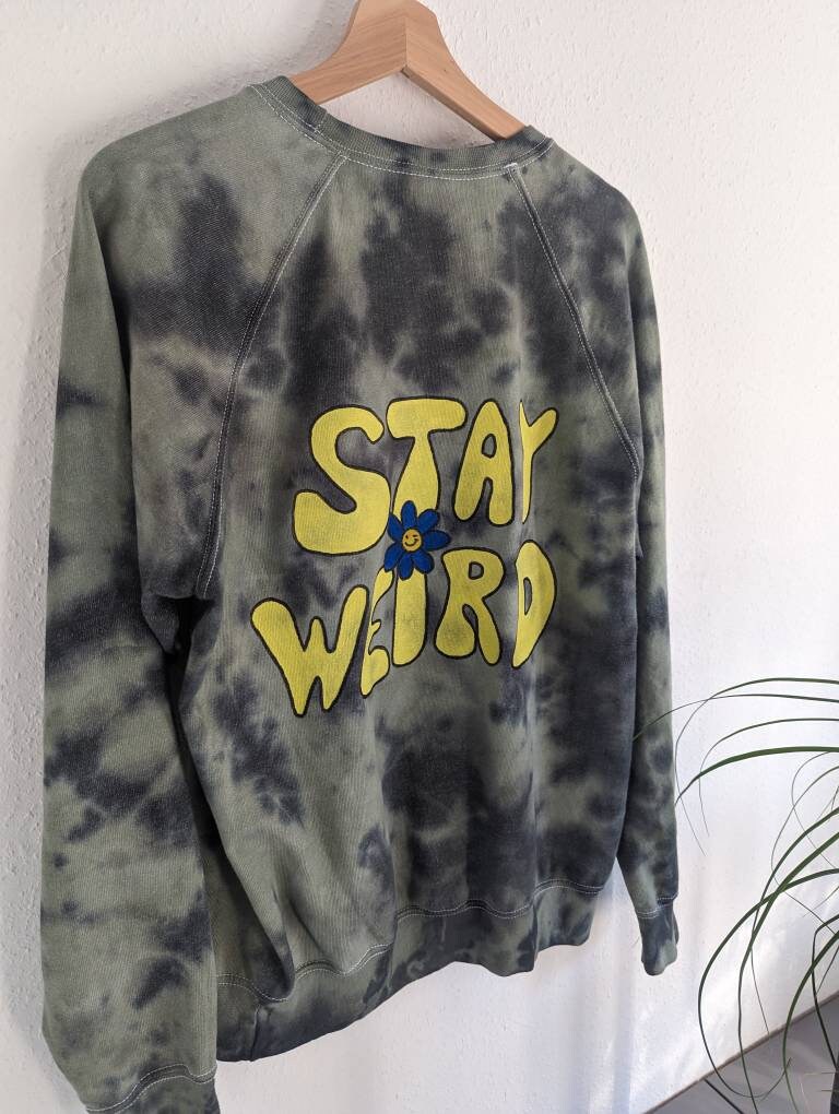 Sweatshirt Batik - Handbemalt Gr. M Sweatshirt Batik - Handbemalt Gr. M von SarahMarkiel