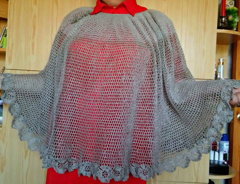 Häkelmantel Häkeln Poncho Capelet Leinenschal Damen Weste Frauen Mantel Boho Geschenk Spitze Umhang von CiruleValija