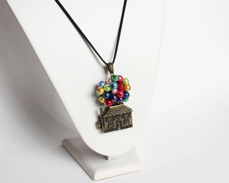 Fliegendes Haus Lange Halskette Fliegendes Haus Lange Halskette von CissyPixie