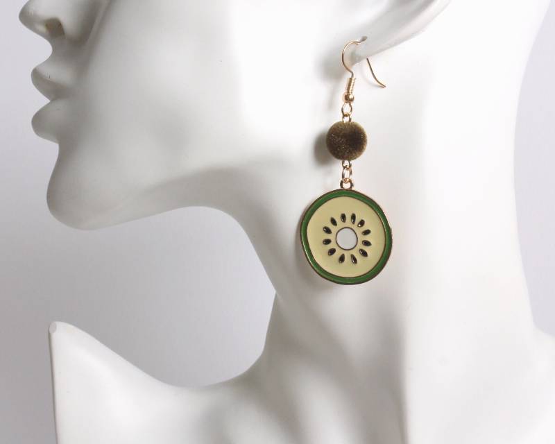 Goldene Kiwi Ohrringe Goldene Kiwi Ohrringe von CissyPixie