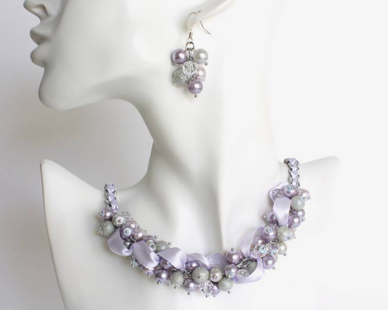 Lila Und Hellgrau Cluster Halskette Ohrringe Set von CissyPixie