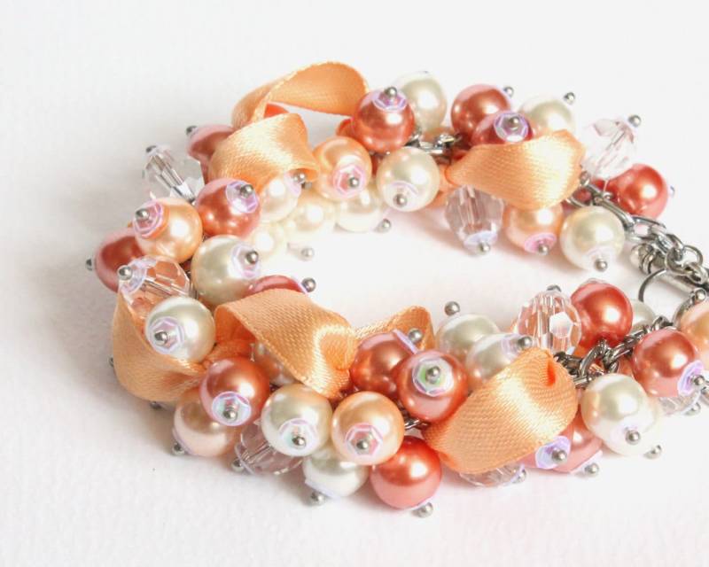 Pfirsich Orange Weiß Brautjungfer Cluster Armband Und Ohrringe Set Pfirsich Orange Weiß Brautjungfer Cluster Armband Und Ohrringe Set von CissyPixie