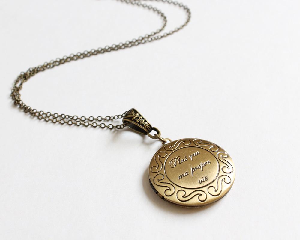 Plus Que Ma Propre Vie | Mehr Als Mein Eigenes Leben Matt Bronze Medaillon Halskette - Last One Plus Que Ma Propre Vie | Mehr Als Mein Eigenes Leben Matt Bronze Medaillon Halskette - Last One von CissyPixie