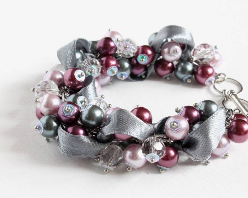 Rot-Violet, Mauve Und Graues Cluster Armband Ohrringe von CissyPixie