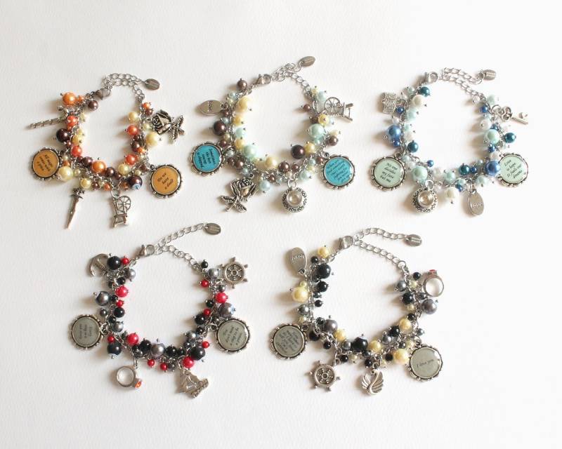 Rumpelstilzchen/Belle Rumbelle Kapitän Schwan Haken Bettelarmband | Ouat Rumpelstilzchen/Belle Rumbelle Kapitän Schwan Haken Bettelarmband | Ouat von CissyPixie