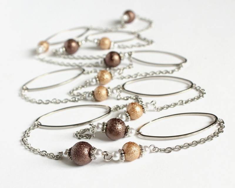 Silberne Creole Und Texturierte Braune Perlen Extra Lange Kette/Doppelkette Silberne Creole Und Texturierte Braune Perlen Extra Lange Kette/Doppelkette von CissyPixie