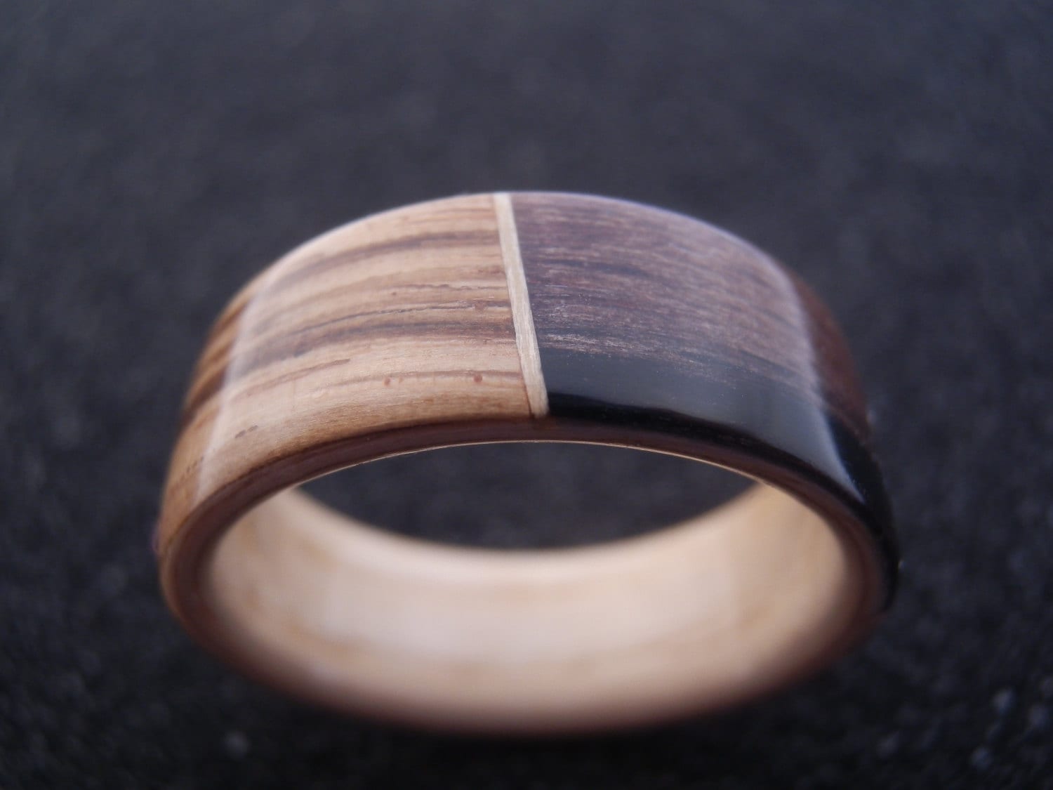 Bentwood Ring Zebrano, Ebenholz & Esche Holz Band Handgefertigt Bentwood Ring Zebrano, Ebenholz & Esche Holz Band Handgefertigt von CitadelAtelier