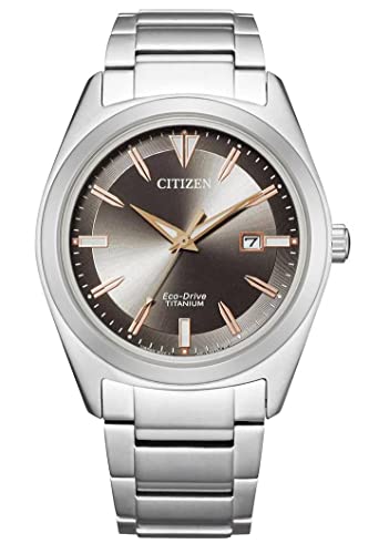 Citizen Herren Analog Eco-Drive Uhr mit Super Titanium Armband AW1640-83E von Citizen