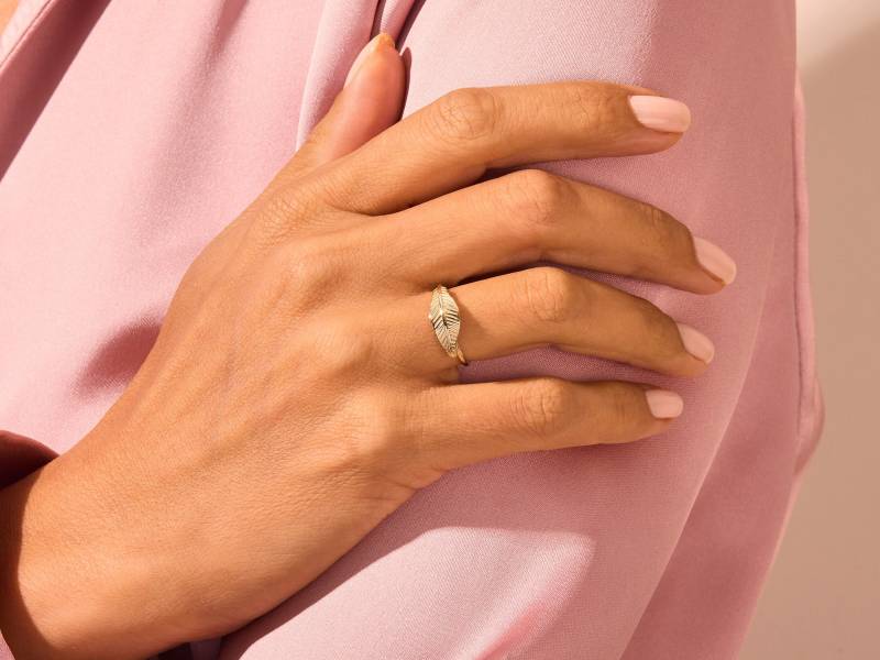 14K Solid Gold Feder Ring/Statement Für Frauen Dicker Vogelfeder Stapelring von CittaliFineJewelry