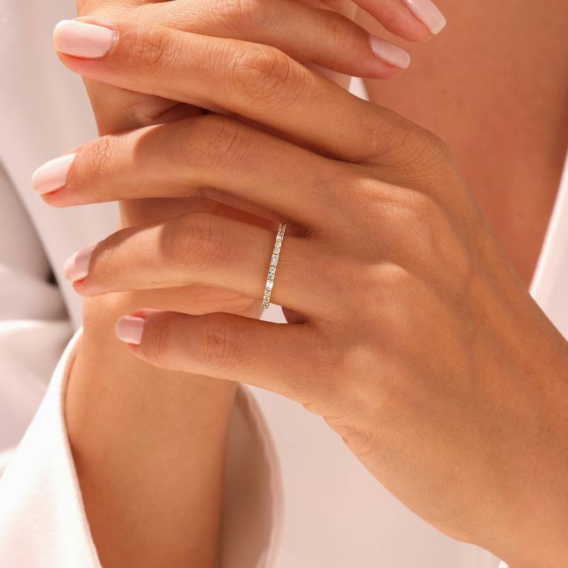 Massiver Gold Baguette Und Rund Geschnittener Ehering/Zarter Stapelring Für Frauen Diamant-Ehering Halbe Eternität Diamantring von CittaliFineJewelry