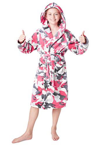 CityComfort Bademantel Kinder, Einhorn Morgenmantel, Polar Fleece Material, Bademantel Mädchen mit Taschen und Kapuze, Pink Robe, Stilvolle Designs, Kleine Geschenke (11-12 Jahre, Rosa Tarnung) von CityComfort