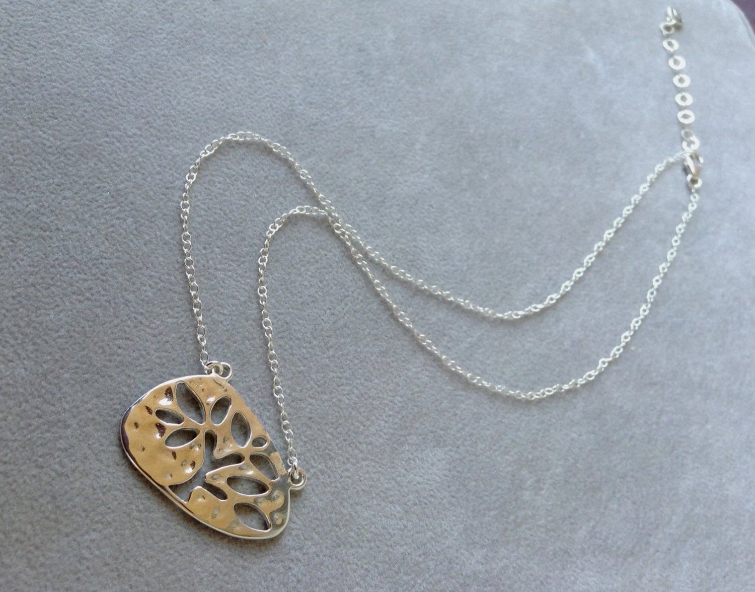 Baum Des Wissens Halskette in Sterling Silber, Lebens Schmuck von CityofJewelz