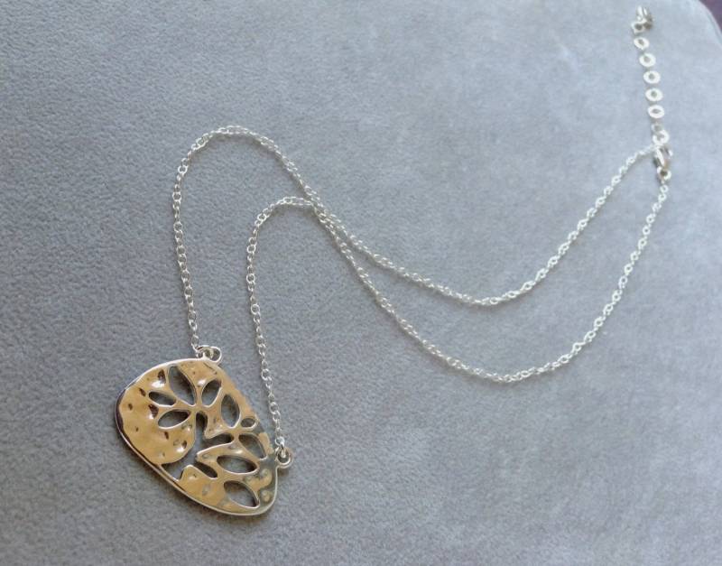 Baum Des Wissens Halskette in Sterling Silber, Lebens Schmuck von CityofJewelz