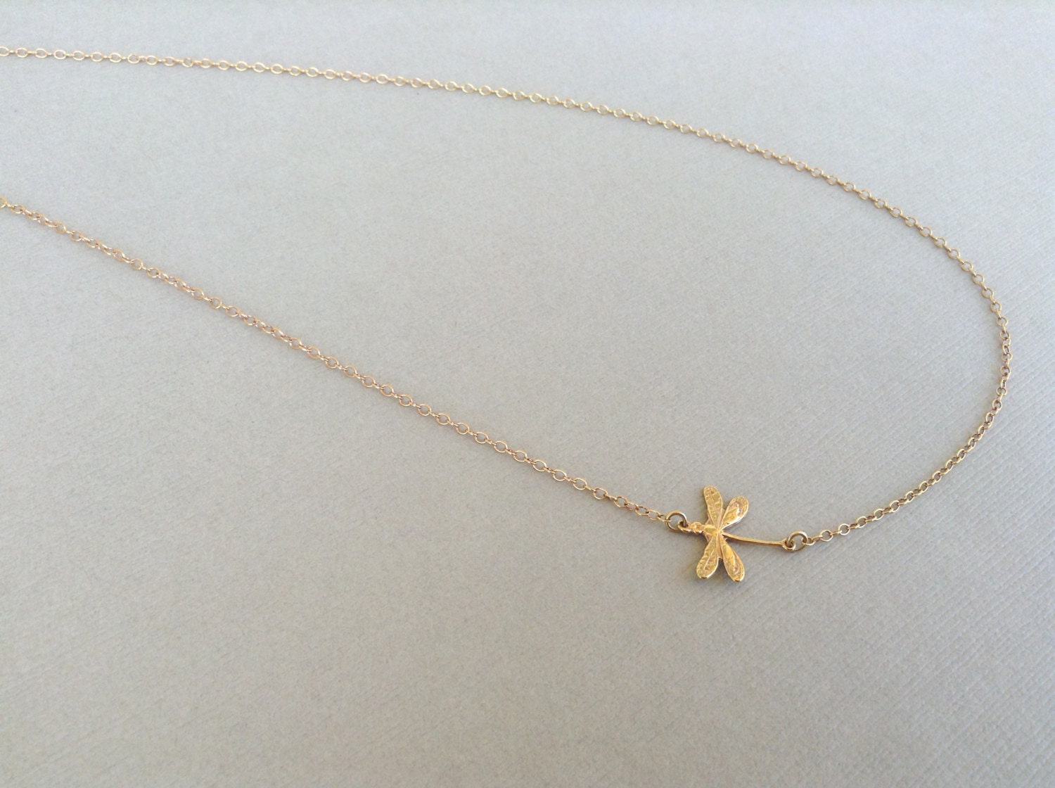 Libellenhalskette Aus Sterlingsilber Mit Gelbgold-Plattierung von CityofJewelz