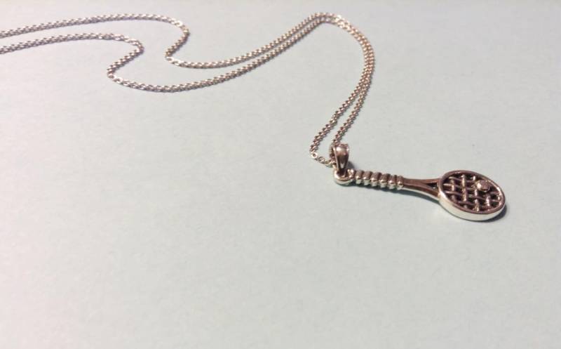 Tennisschläger Halskette in Sterling Silber von CityofJewelz