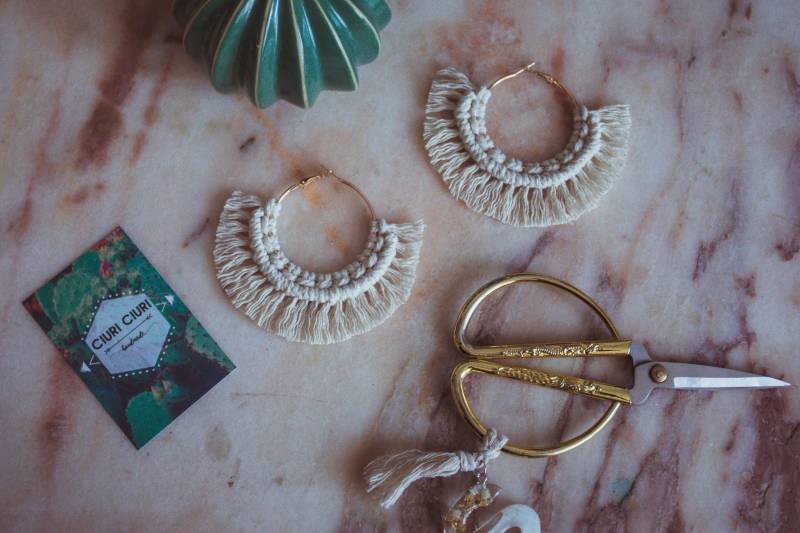 Makramee Circle Ohrringe "Summer Boho" von CiuriCiuriStudio