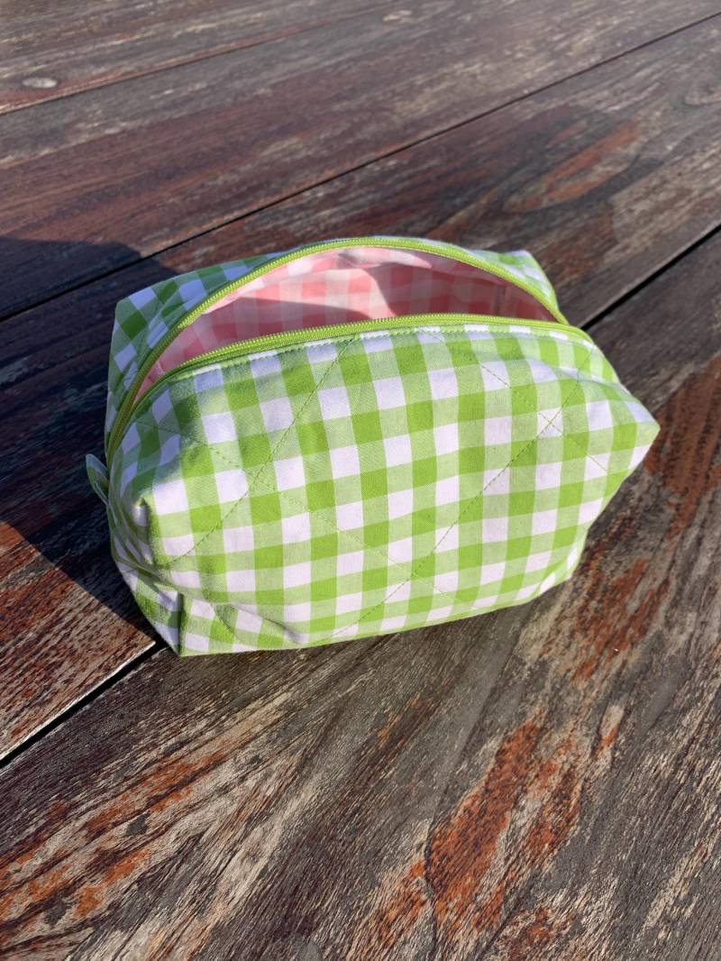 Makeup Tasche Mit Grünem Vichykaro Karo & Passendem Federmäppchen - Große Kosmetiktasche Kulturbeutel von ClaireAccessoires