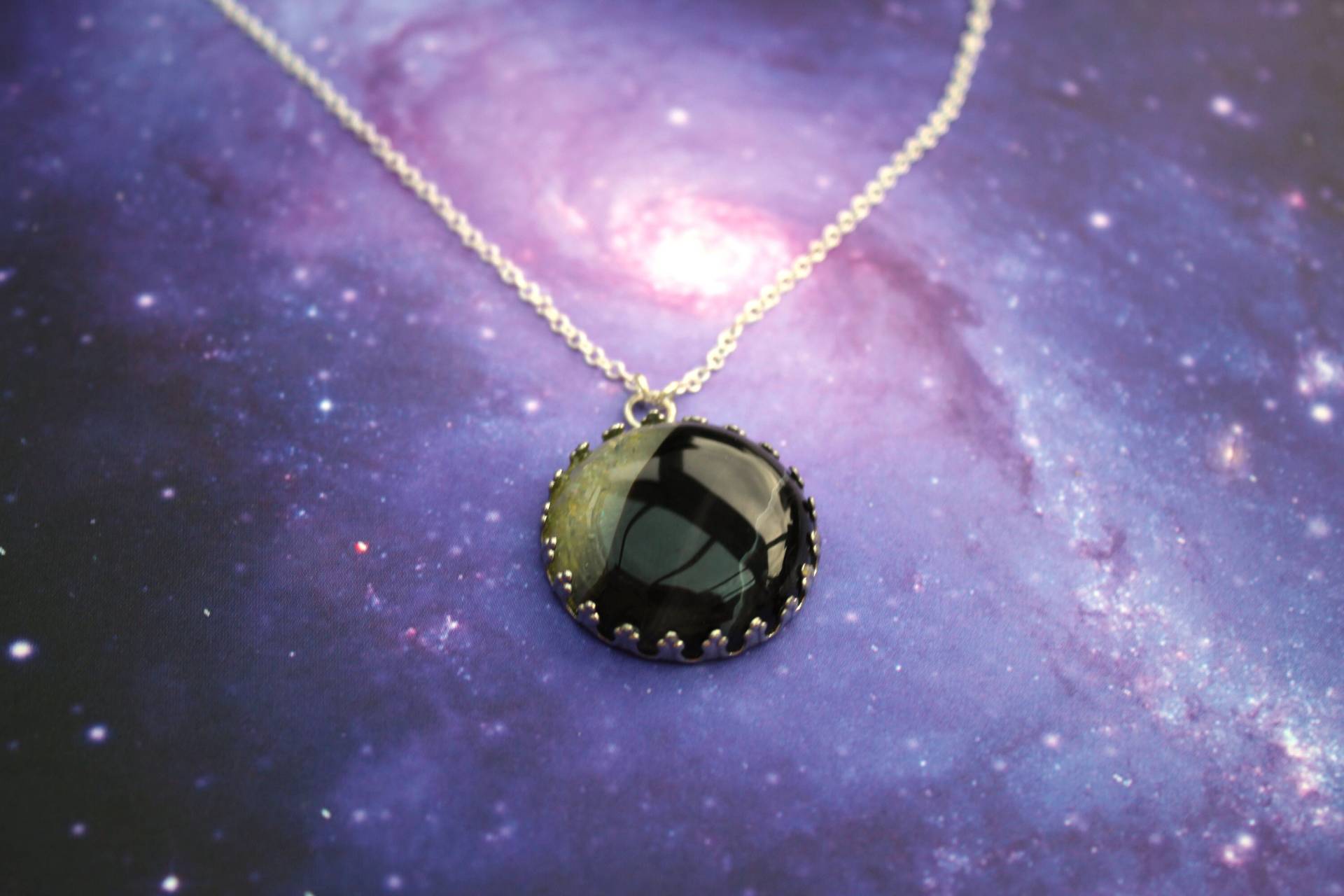 Schwarzer Und Grauer Achat Druzy Kreis Anhänger Halskette in Versilberter Einstellung - Anhänger, Edelstein Halskette, Geschenk Für Sie von ClaireElizabeths