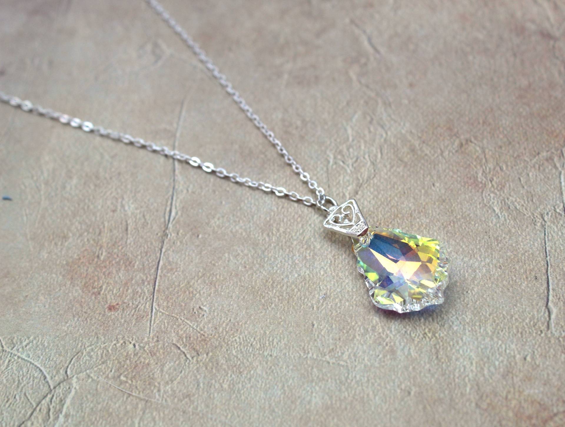 Swarovski Kristall Barock Anhänger Halskette -Funkelnde Halskette, Geschenk Für Sie von ClaireElizabeths