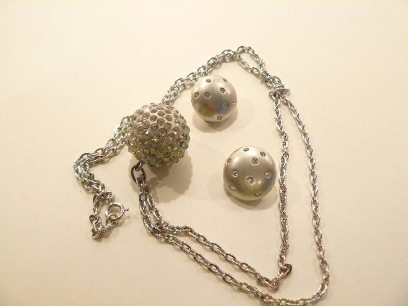 Funky Vtg-Swarovski Strass Clip Energ & Passende Anhänger Halskette von ClarabellesCloset