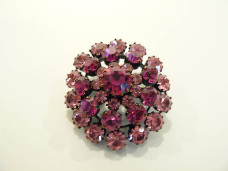 Wunderschöne Vintage Rosa Strass Brosche/Pin-Made in Austria von ClarabellesCloset