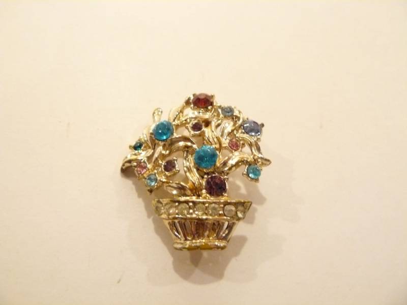 Wunderschöne Vintage Strass Figural Blütenpflanze Brosche/Pin von ClarabellesCloset