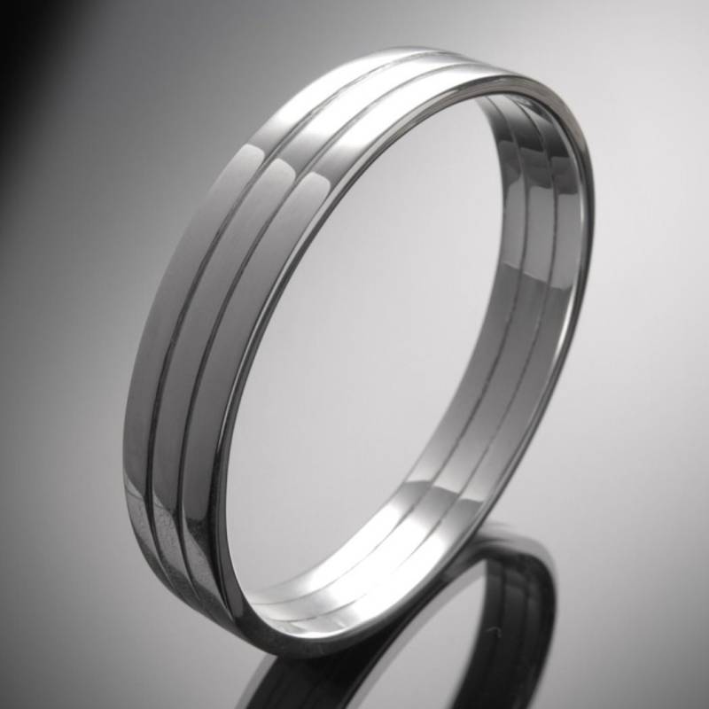 Armreif „Rim Iii" - Klare Linie, Rundes Profil, Aus Recyceltem 925 Sterling Silber von KathisSilberschmuck