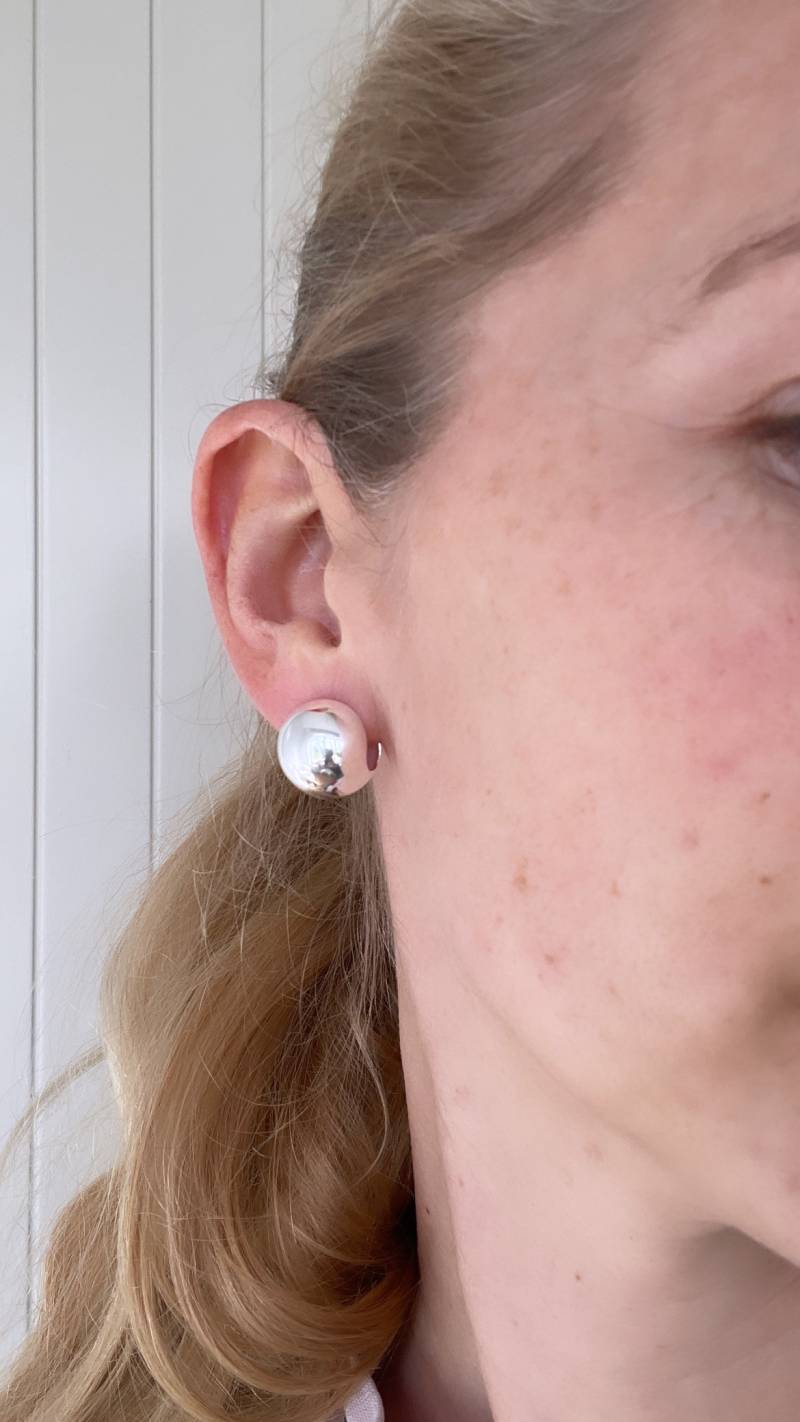 Glänzende Runde Kugelcreolen Ohrringe, Handgefertigt Aus 925Er Sterlingsilber, 18 Mm Durchmesser, Angenehm Leicht, Made in Germany von KathisSilberschmuck