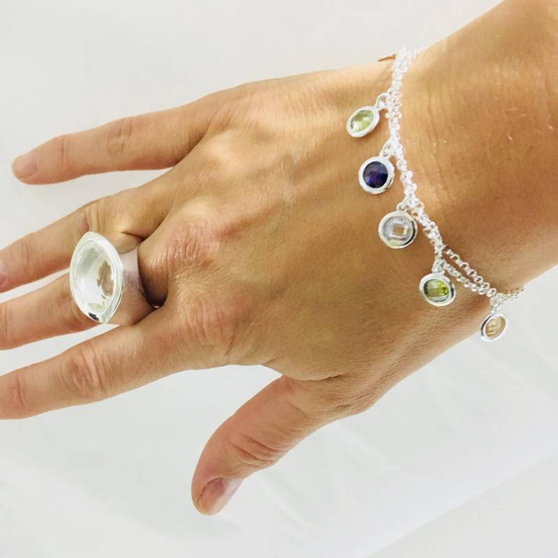 sterling Silber Charm Armband Halbedelstein Quarz & Amethyst von KathisSilberschmuck