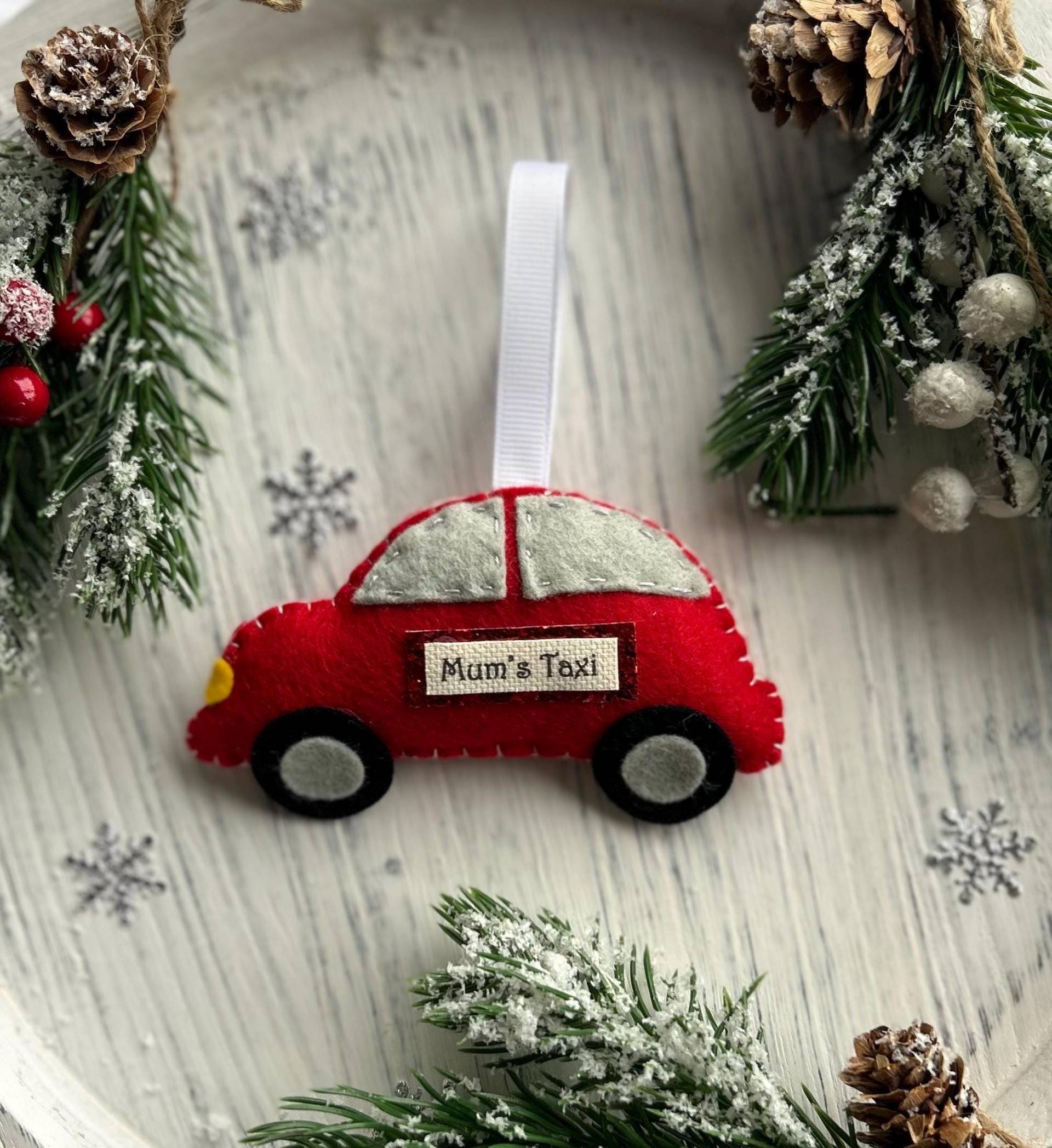 Personalisierte Auto Ornamente 2024 Fahrzeug Weihnachtsschmuck Erste Weihnachtsdekoration Jungen Autoschmuck Für Baum Benutzerdefinierte von ClaresLittleGifts