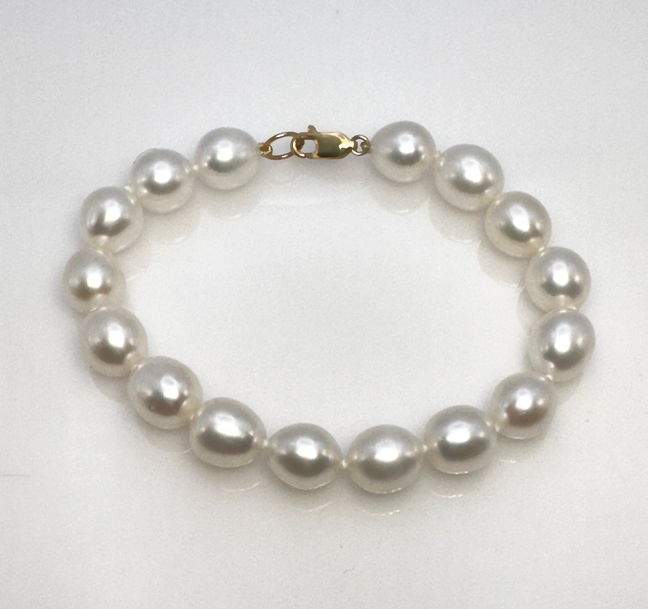 Süßwasser Zuchtperlen Armband 9-9, 9mm, Weiße Farbe, Aa+ Mit Solid Gold 14Kt. Gelber Verschluss, Handgefertigt, 18 cm, Damenschmuck Süßwasser Zuchtperlen Armband 9-9, 9mm, Weiße Farbe, Aa+ Mit Solid Gold 14Kt. Gelber Verschluss, Handgefertigt, 18 cm, Damenschmuck von ClarielDesigns
