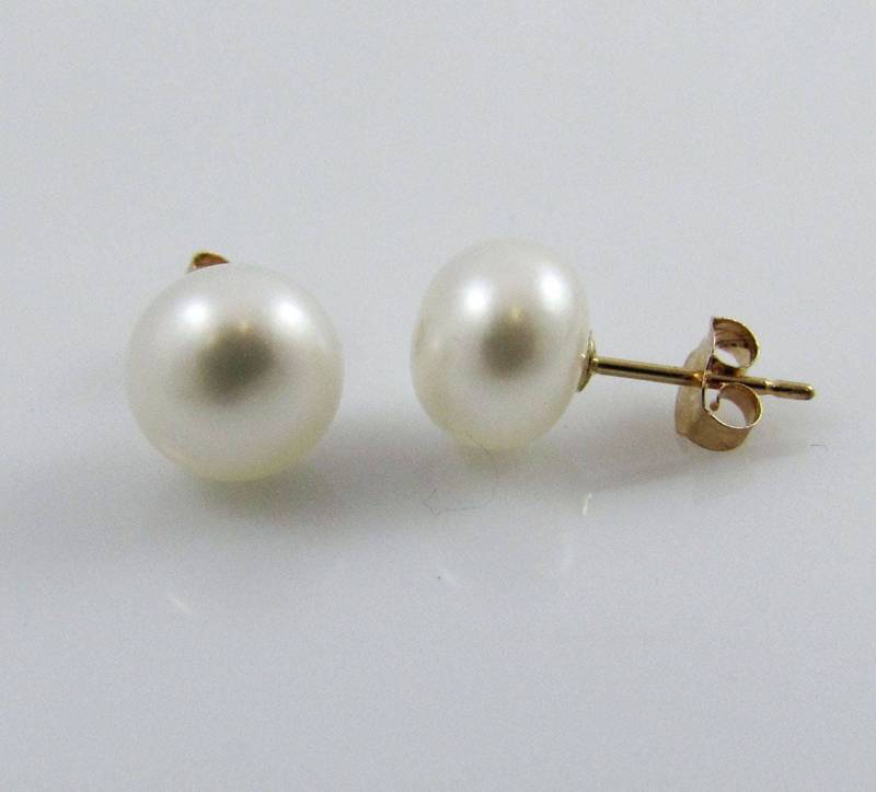 Zuchtperle Süßwasser 7, 5-8mm Ohrstecker, Solid Gold 14Kt. Gelb Zuchtperle Süßwasser 7, 5-8mm Ohrstecker, Solid Gold 14Kt. Gelb von ClarielDesigns