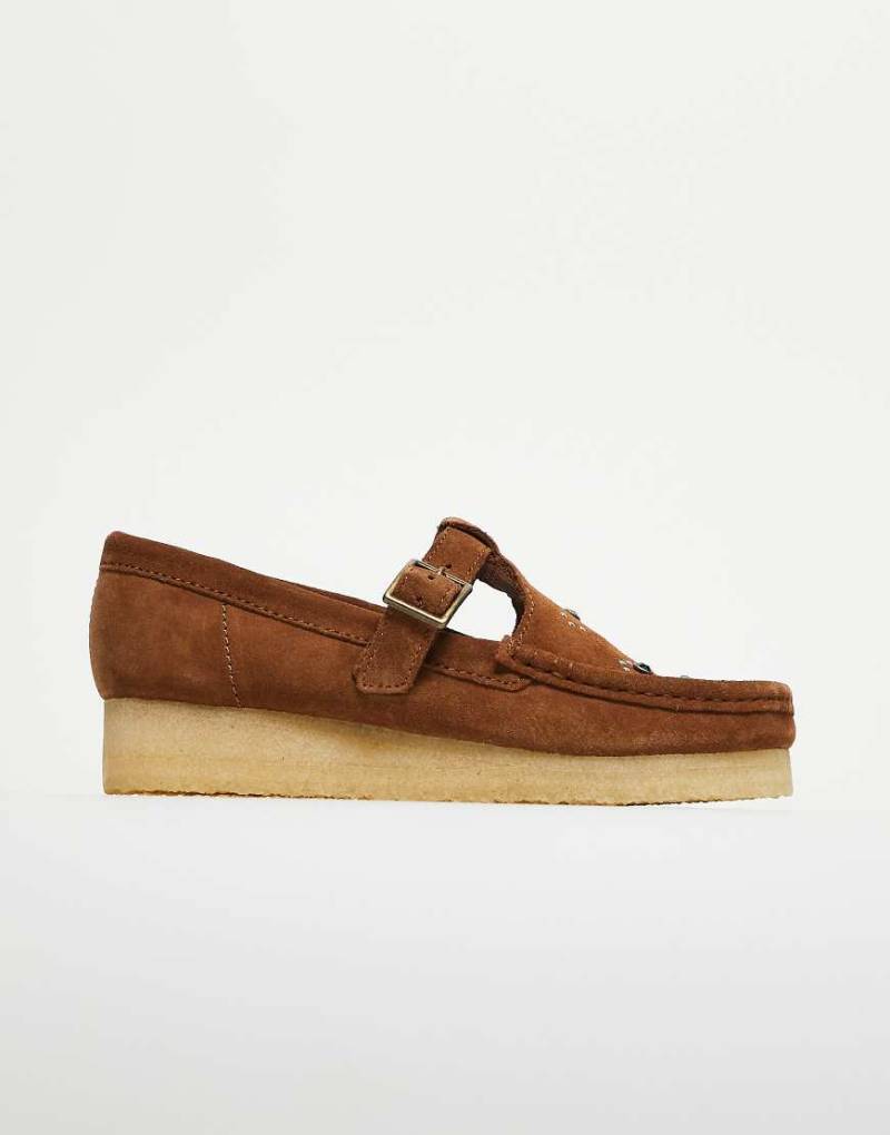 Clarks Originals - Wallabee - T-Steg-Schuh mit Verzierung aus braunem Wildleder-Brown Clarks Originals - Wallabee - T-Steg-Schuh mit Verzierung aus braunem Wildleder-Brown von Clarks Originals