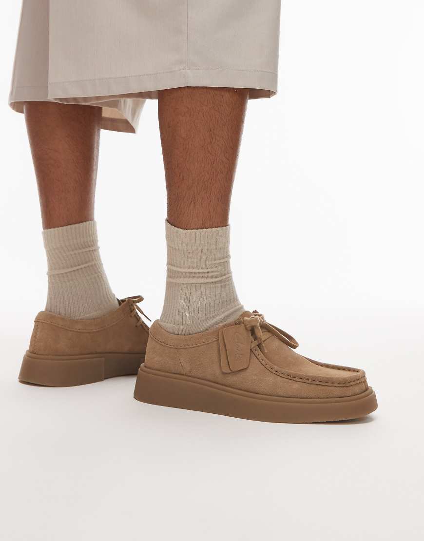Clarks - Torview - Halbschuhe aus Wildleder in dunklem Sand-Weiß Clarks - Torview - Halbschuhe aus Wildleder in dunklem Sand-Weiß von Clarks