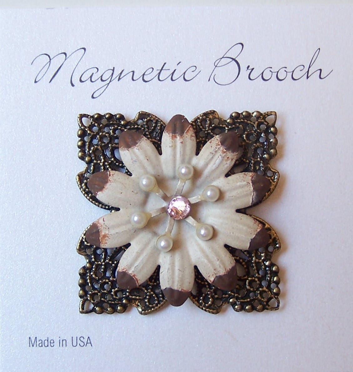 Magnet Brosche Clip Verschluss Pin Gebürstet Beige Finish Metall Blume Swarovski Kristall Accessoire Schals von Clasplady